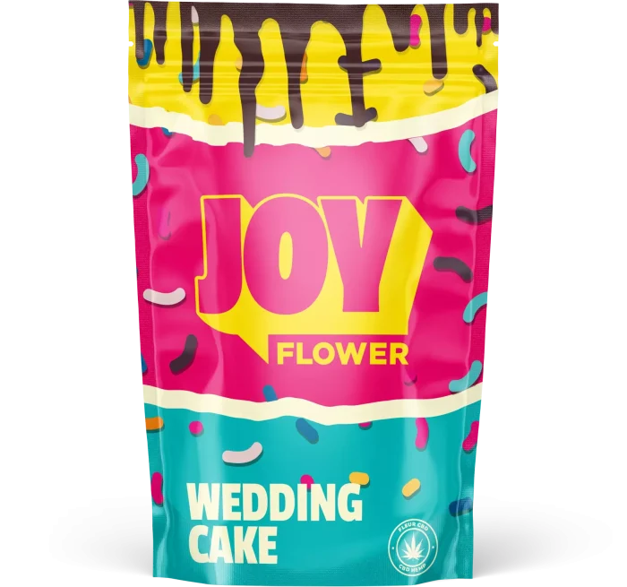 Fleur de CBD WEDDING CAKE, un festin de saveurs fruitées, épices, vanille et citron, cultivée sous serre vitrée pour une expérience exceptionnelle.