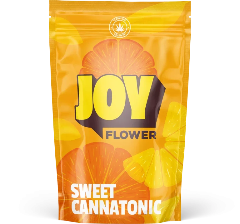 Fleur de CBD SWEET CANNATONIC, aux saveurs boisées et notes d'agrumes, élevée en intérieur pour une qualité supérieure.